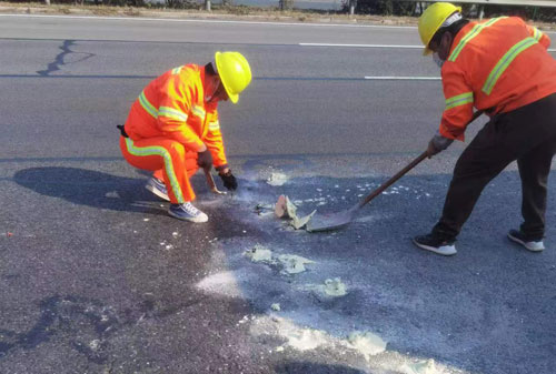 金州公路下沉注浆加固